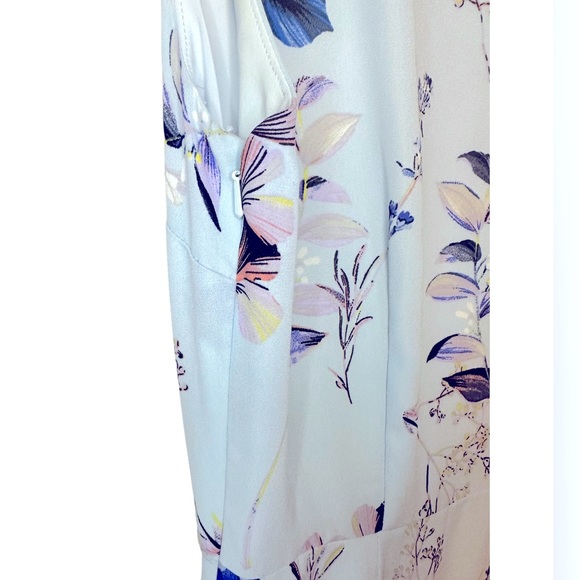 BANANA REPUBLIC - Faux Wrap High Low Floral Ruffle Dress. Size 2 - Picture 10 of 12